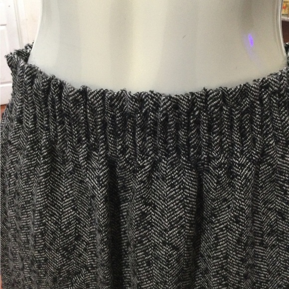 J Crew Herringbone Sidewalk‎ Skirt - Picture 3 of 6